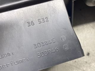 bontott CITROËN C4 PICASSO Középső Szellőző