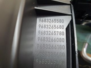 bontott CITROËN C4 PICASSO Középső Szellőző