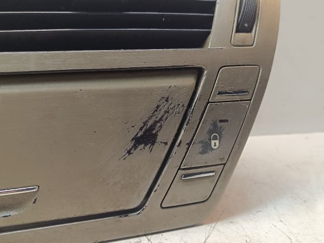 bontott CITROËN C4 PICASSO Középső Szellőző