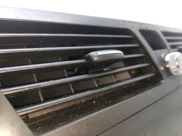 bontott CITROËN C4 PICASSO Középső Szellőző