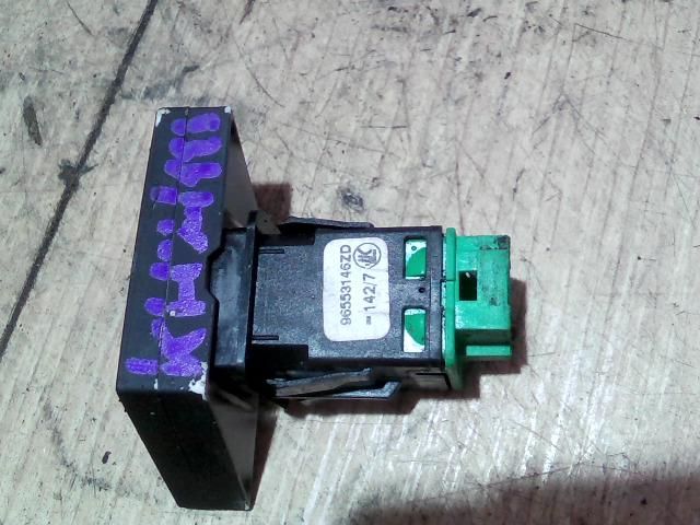 bontott CITROËN C4 PICASSO Központizár Kapcsoló