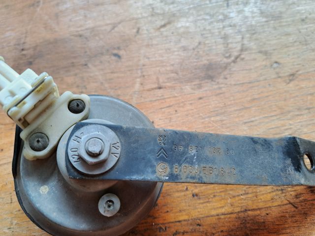 bontott CITROËN C4 PICASSO Kürt