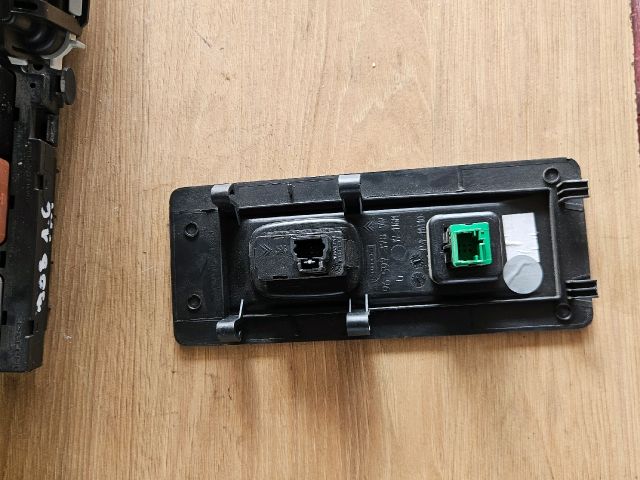 bontott CITROËN C4 PICASSO Légrugó Kapcsoló