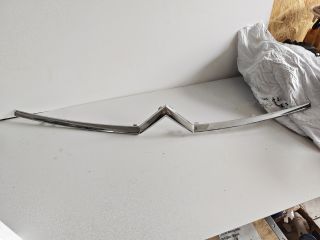 bontott CITROËN C4 PICASSO Motorháztető Díszléc Első