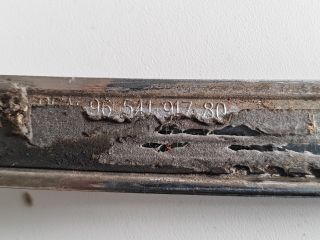 bontott CITROËN C4 PICASSO Motorháztető Díszléc Első