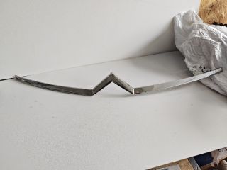 bontott CITROËN C4 PICASSO Motorháztető Díszléc Első