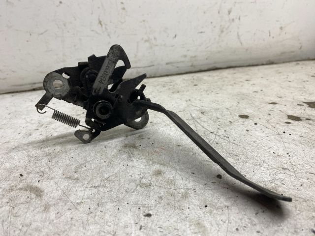 bontott CITROËN C4 PICASSO Motorháztető Zárszerkezet