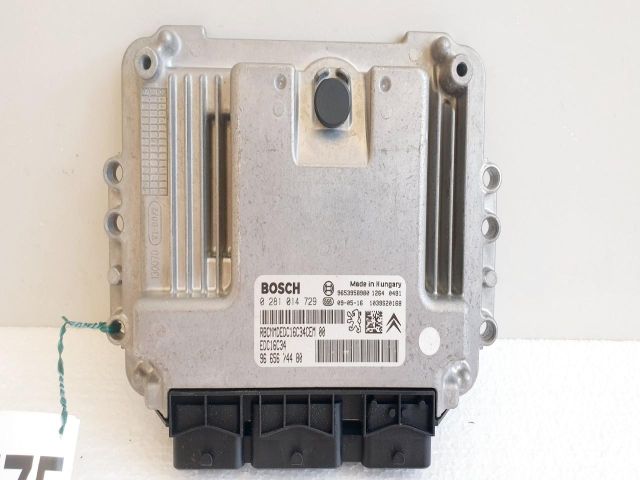 bontott CITROËN C4 PICASSO Motorvezérlő