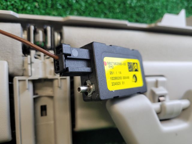 bontott CITROËN C4 PICASSO Napellenző Pár