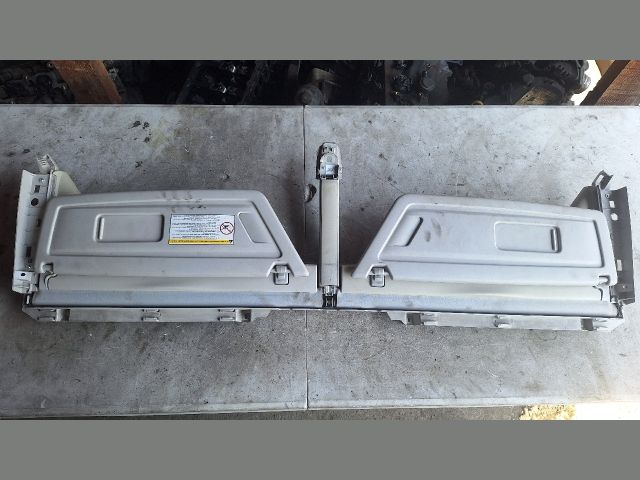 bontott CITROËN C4 PICASSO Napellenző Pár