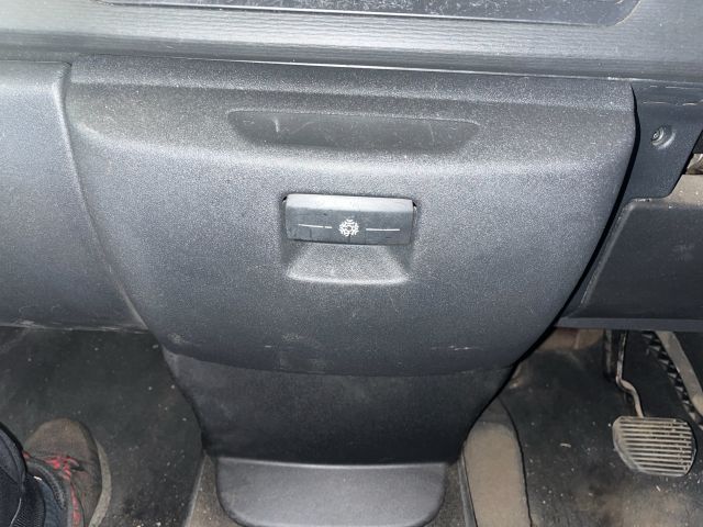 bontott CITROËN C4 PICASSO Pohártartó