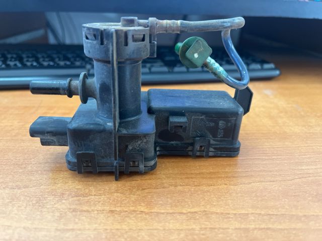 bontott CITROËN C4 PICASSO Részecskeszűrő Tartály