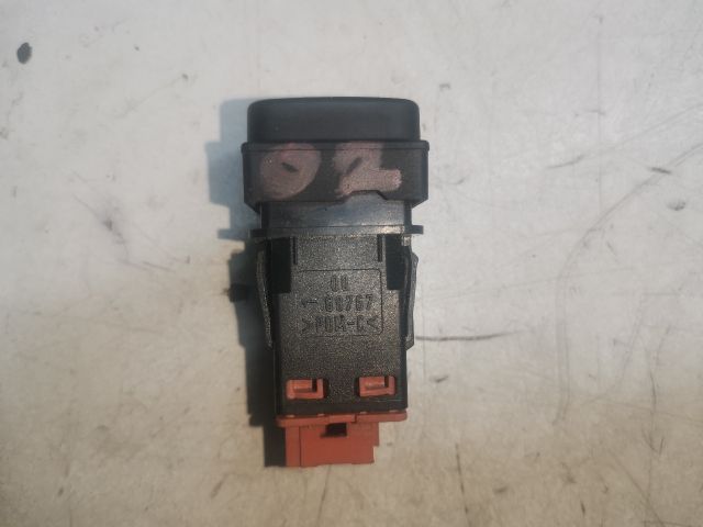 bontott CITROËN C4 PICASSO Tankajtó Nyitó Kar / Gomb