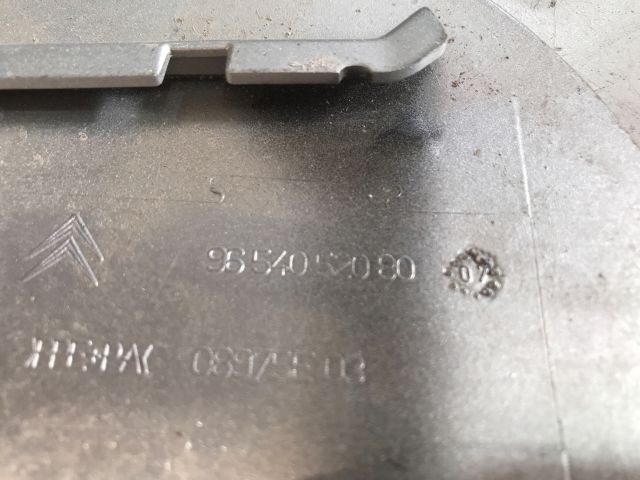 bontott CITROËN C4 PICASSO Tankajtó