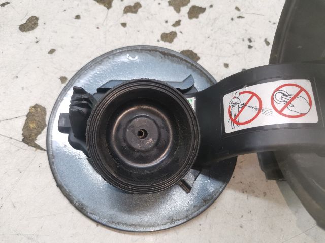 bontott CITROËN C4 PICASSO Tankajtó