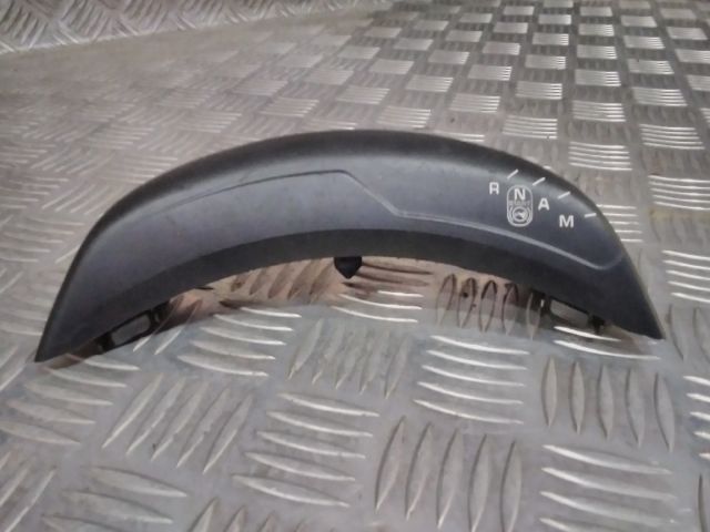 bontott CITROËN C4 PICASSO Váltókar Keret