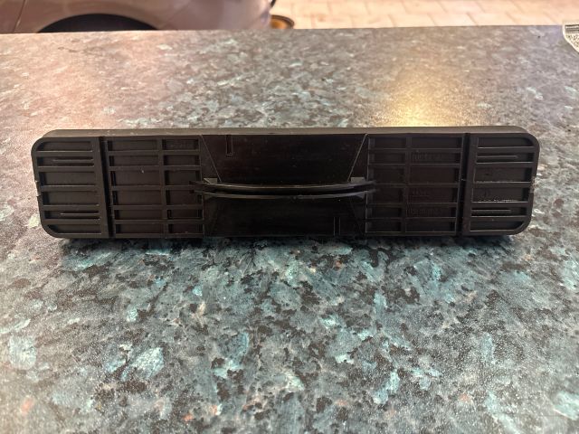 bontott CITROËN C4 Pollenszűrő Fedél