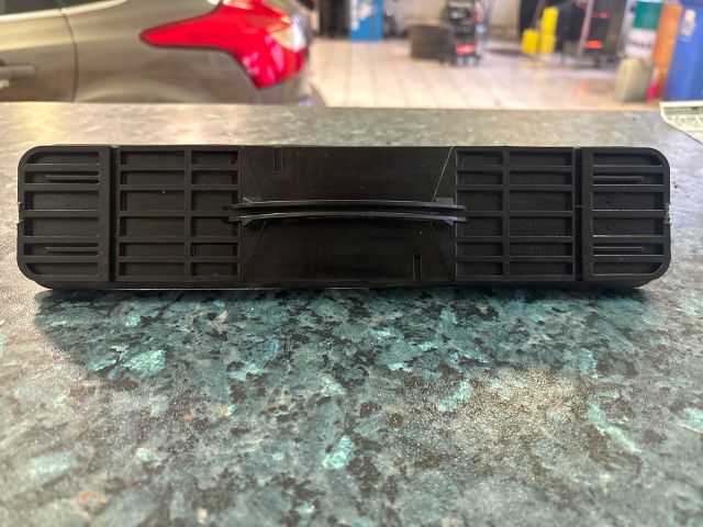 bontott CITROËN C4 Pollenszűrő Fedél