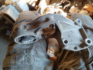 bontott CITROËN C4 Tartó Bak