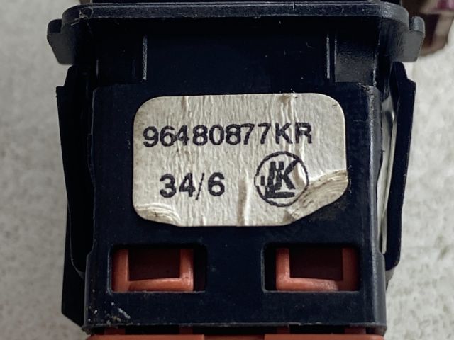 bontott CITROËN C4 Vészvillogó Kapcsoló