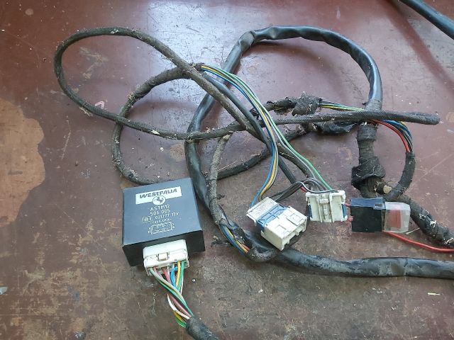 bontott CITROËN C4 Vonóhorog Elektronika