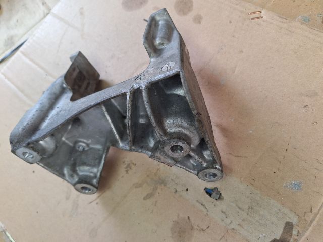 bontott CITROËN C5 Váltó Tartó Bak (Pozíciófüggetlen)