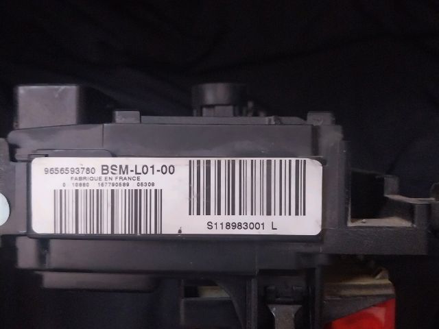 bontott CITROËN C5 Biztosítéktábla Motortér