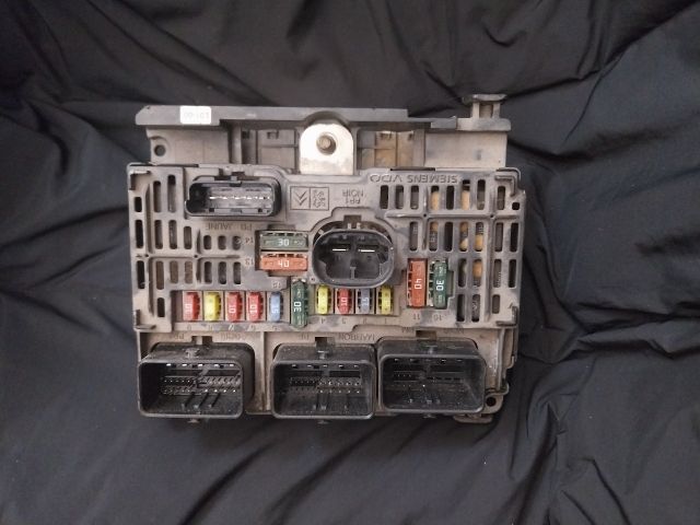 bontott CITROËN C5 Biztosítéktábla Motortér