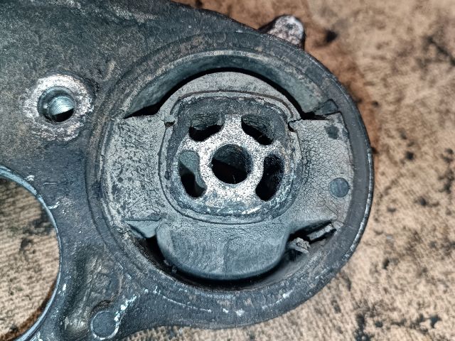 bontott CITROËN C5 Motor Tartó Bak (Fém)