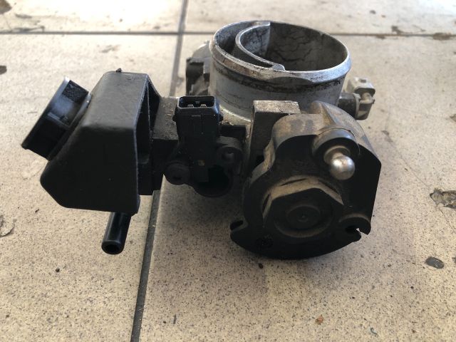 bontott CITROËN C5 Fojtószelep (Mechanikus)