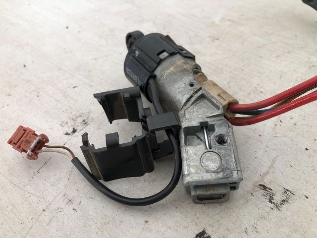 bontott CITROËN C5 Gyújtáskapcsoló