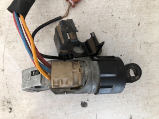 bontott CITROËN C5 Gyújtáskapcsoló