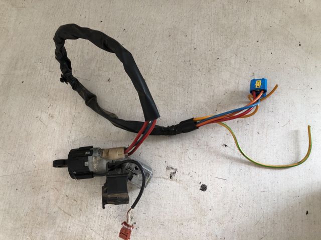 bontott CITROËN C5 Gyújtáskapcsoló