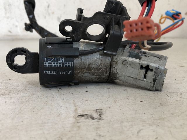 bontott CITROËN C5 Gyújtáskapcsoló