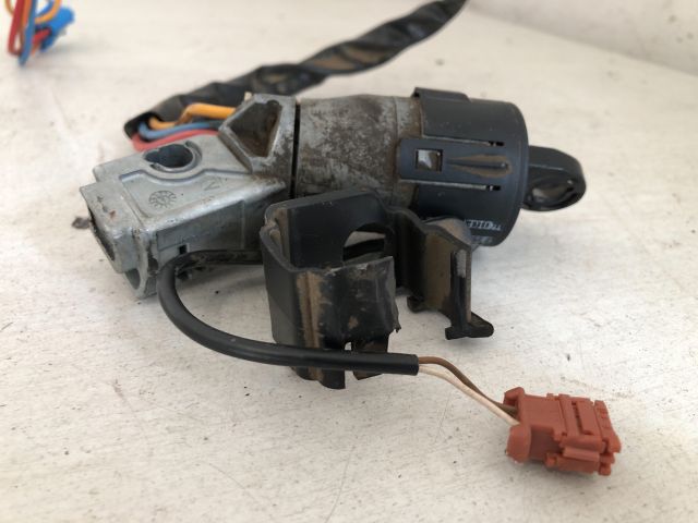 bontott CITROËN C5 Gyújtáskapcsoló