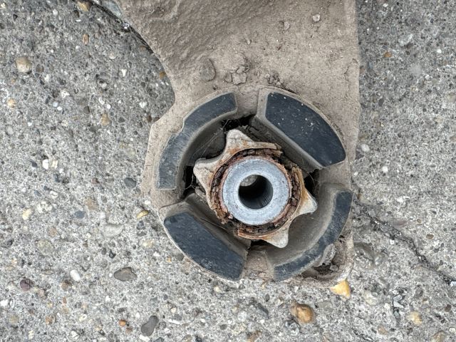 bontott CITROËN C5 Hátsó Híd (Tárcsafékes)