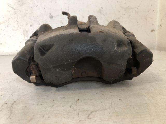 bontott CITROËN C5 Jobb első Féknyereg Munkahengerrel