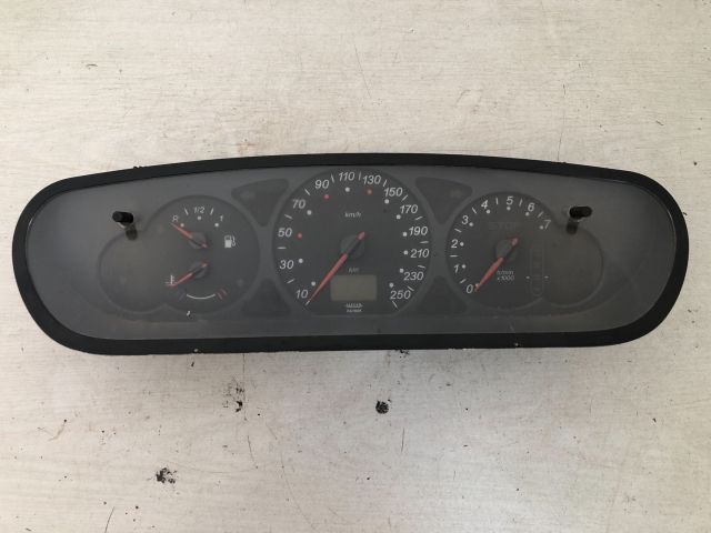 bontott CITROËN C5 Kilométeróra