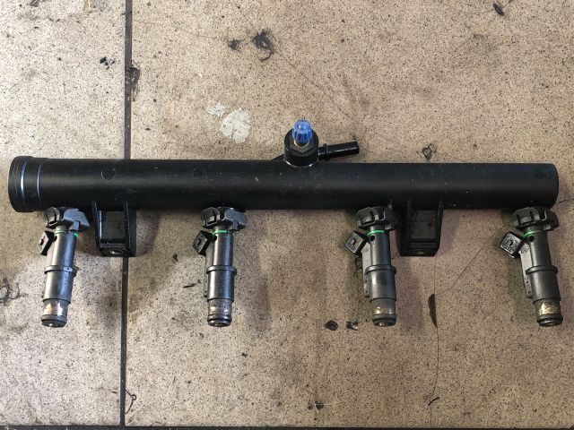 bontott CITROËN C5 Porlasztó Sor / Híd