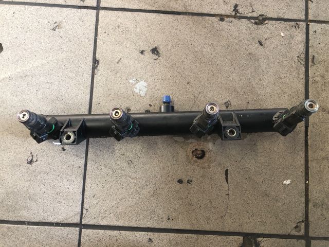 bontott CITROËN C5 Porlasztó Sor / Híd