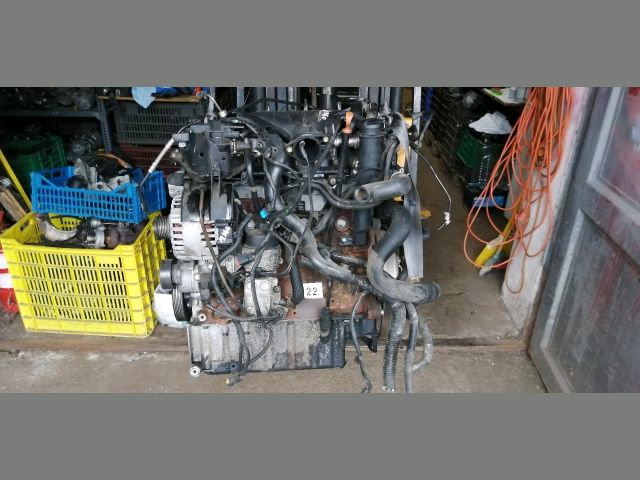 bontott CITROËN C5 Motor (Fűzött blokk hengerfejjel)