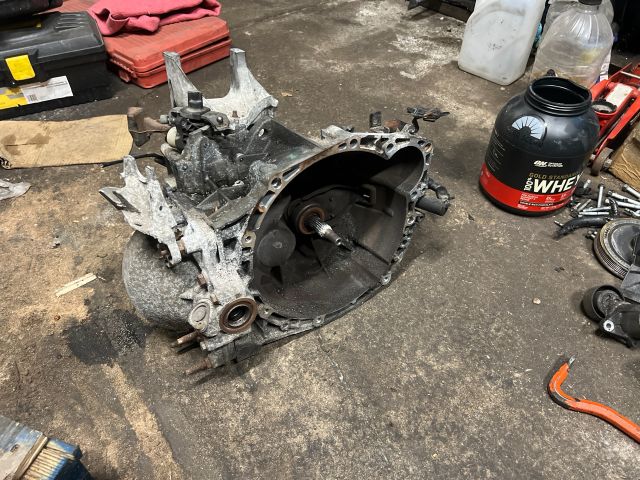 bontott CITROËN C5 Váltó (Mechanikus)