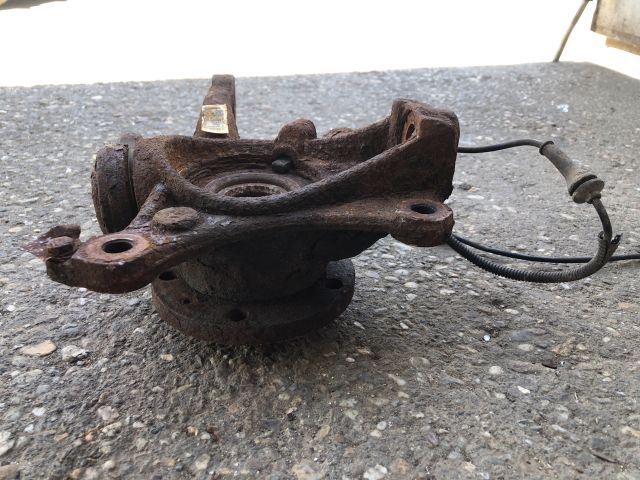 bontott CITROËN C5 Bal első Csonkállvány Kerékaggyal