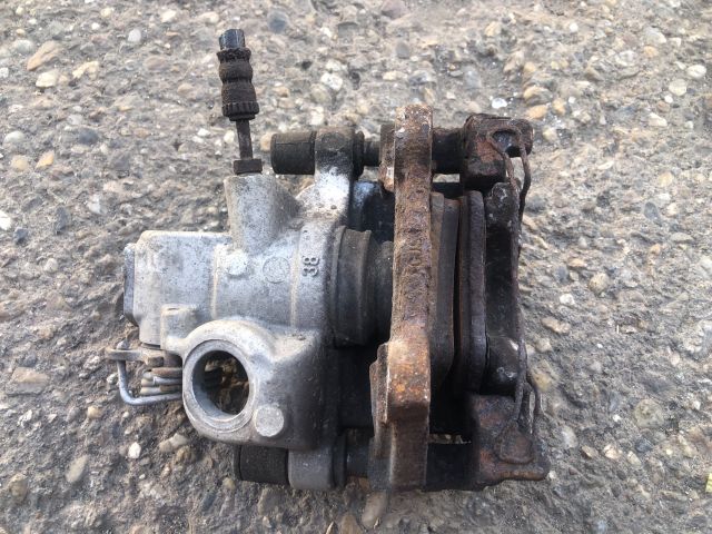 bontott CITROËN C5 Bal hátsó Féknyereg Munkahengerrel