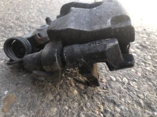 bontott CITROËN C5 Jobb hátsó Féknyereg Munkahengerrel