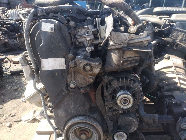 bontott CITROËN C5 Motor (Fűzött blokk hengerfejjel)