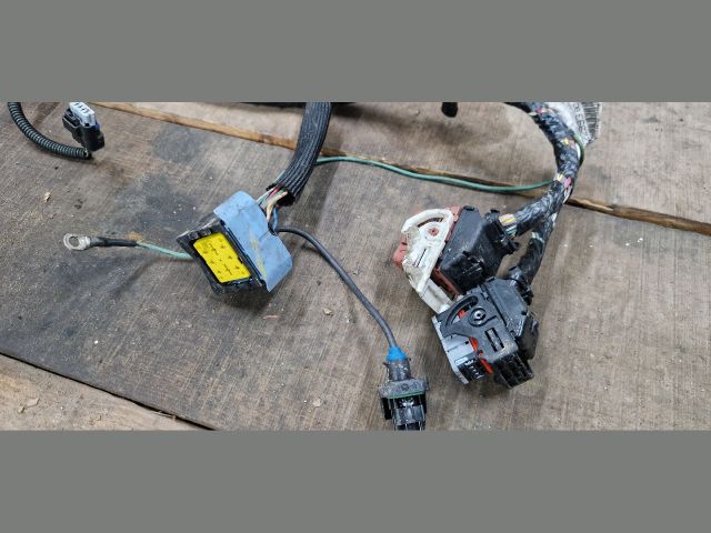 bontott CITROËN C5 Motor Kábelköteg