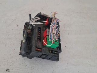 bontott CITROËN C5 Biztosítéktábla Motortér