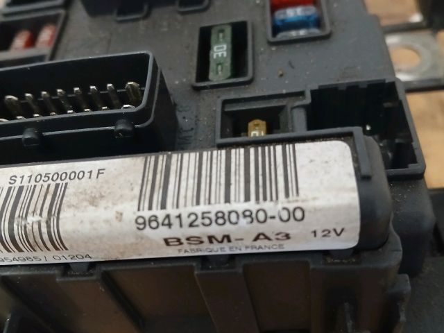 bontott CITROËN C5 Biztosítéktábla Motortér