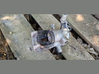 bontott CITROËN C5 Bal hátsó Féknyereg Munkahengerrel